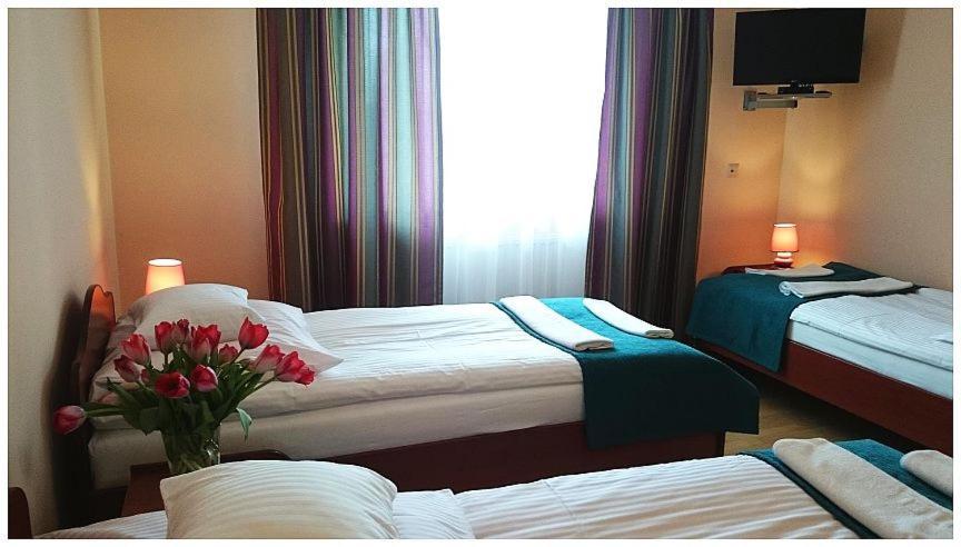 Hotel Gogreen *** Жонска Экстерьер фото
